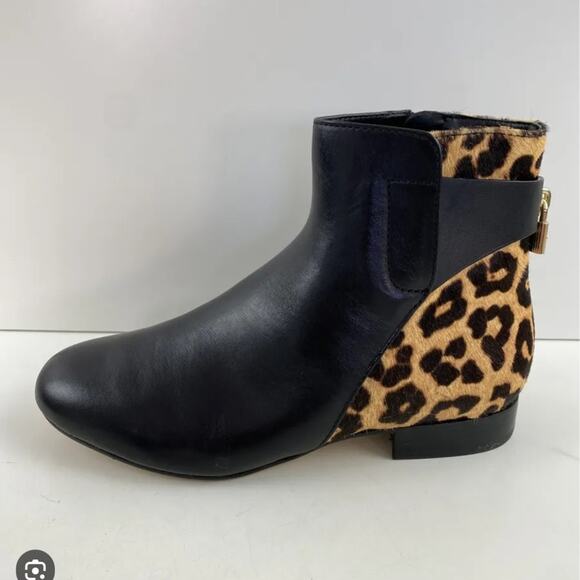 🔻🔻SOLD 🔻🔻MICHAEL KORS  MIRA BLACK LEATHER BOOTIE w/CALF HAIR ZIPPER 9M - Picture 14 of 14